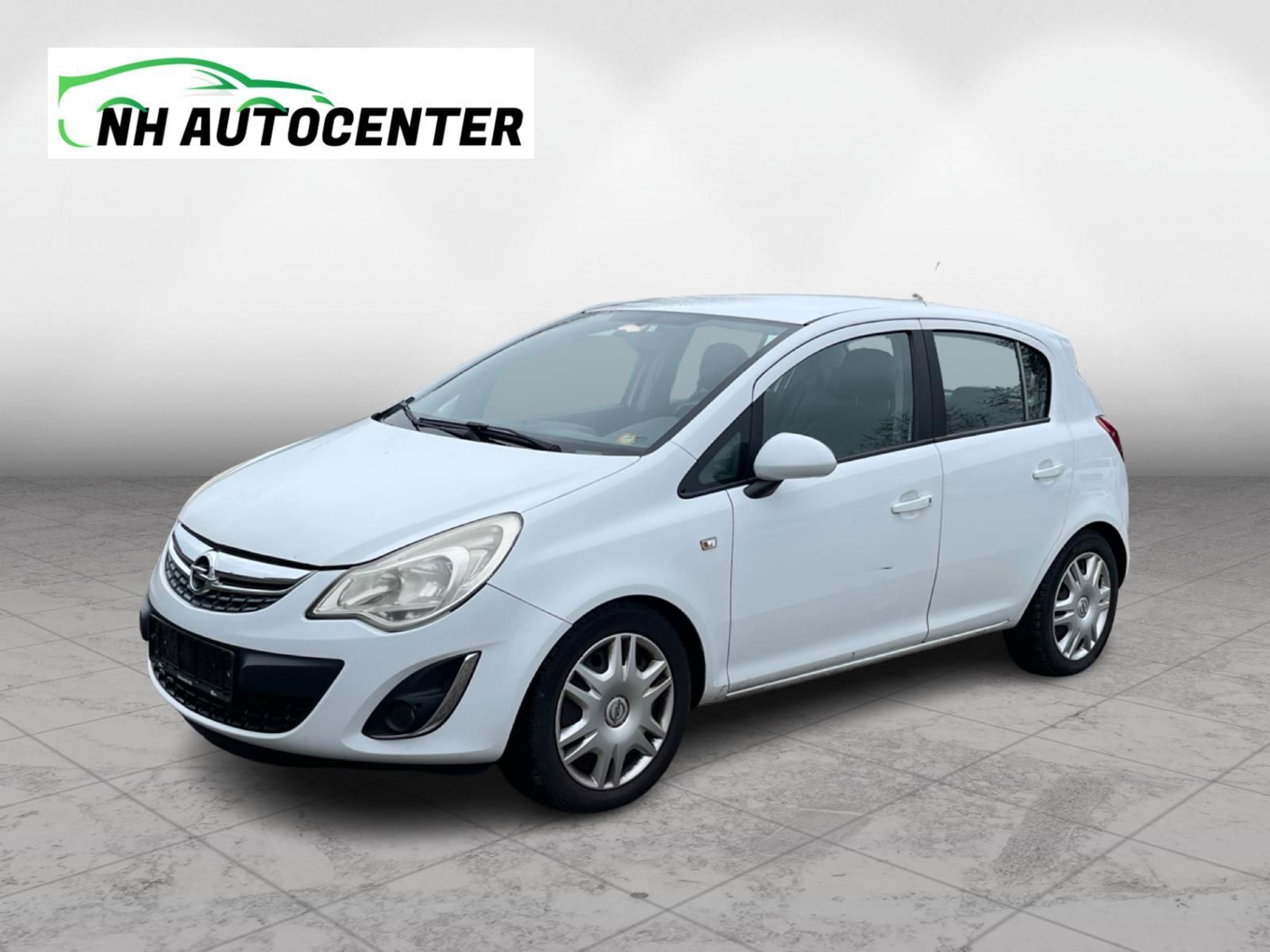 undefined Opel Corsa fra 2012 set udefra