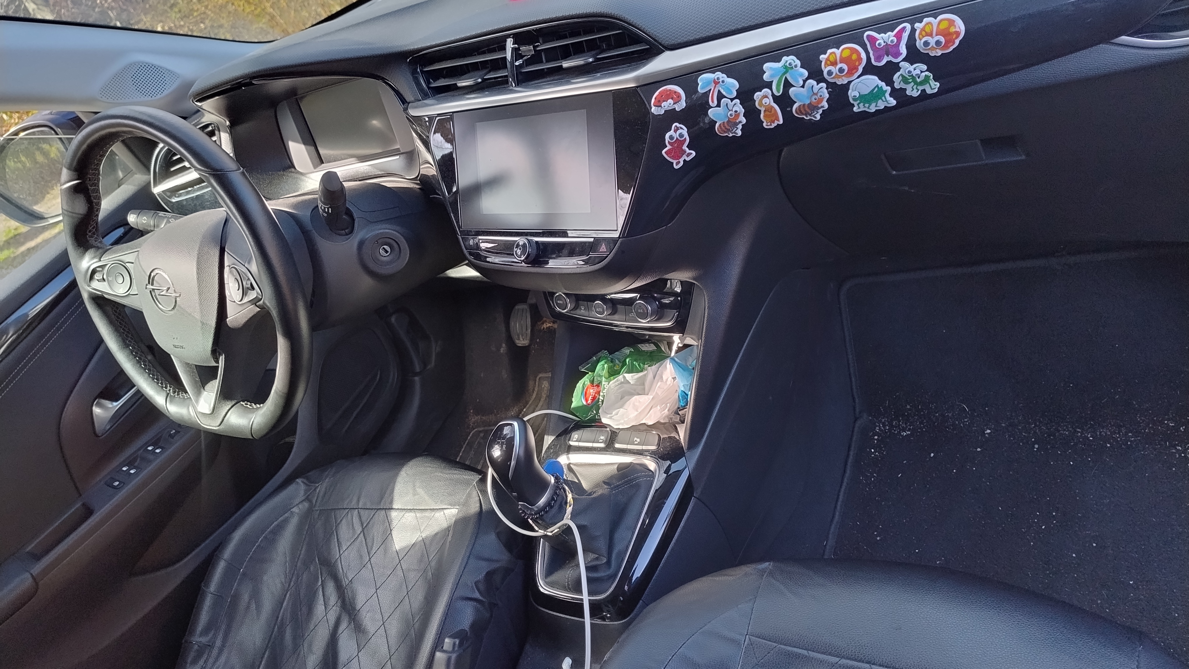 Blå Opel Corsa fra 2022