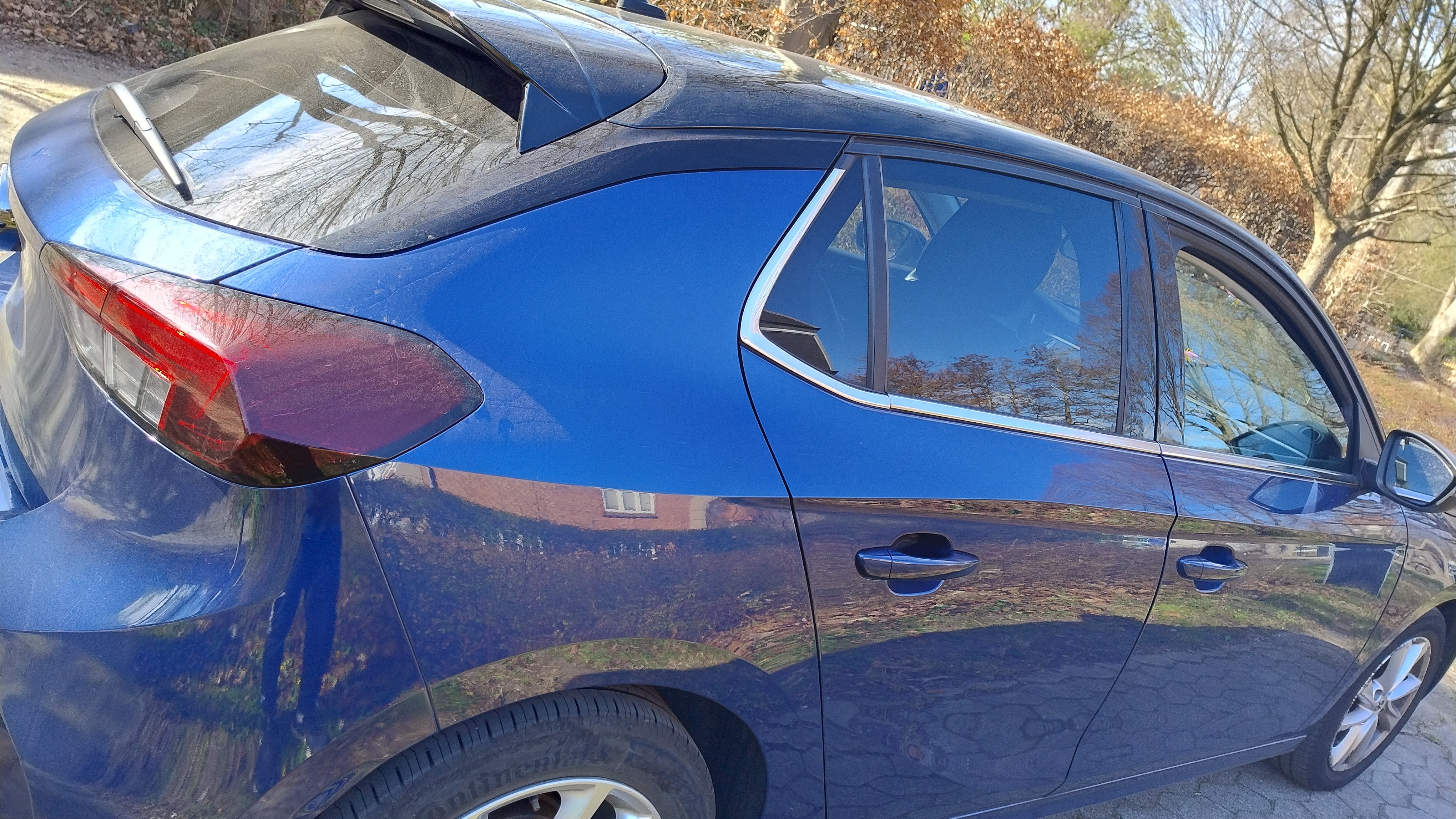 Blå Opel Corsa fra 2022