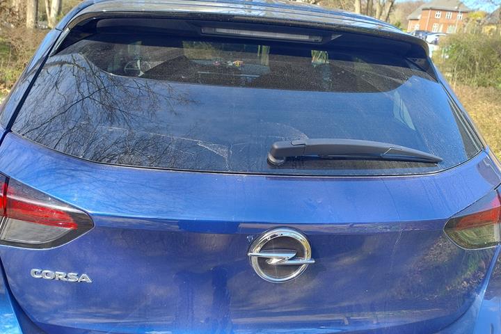 Blå Opel Corsa fra 2022