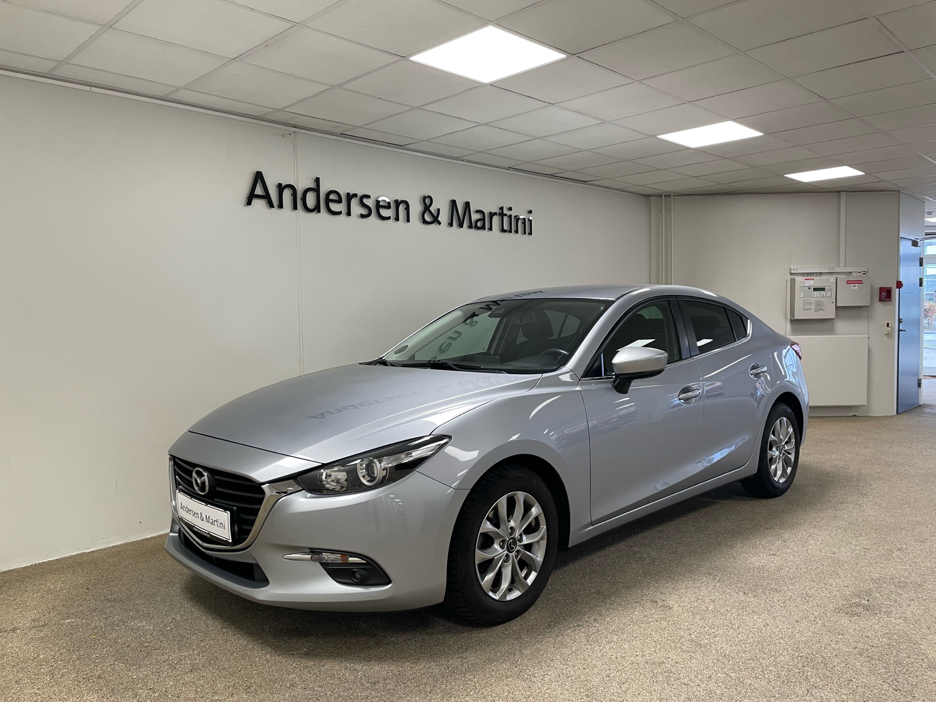 Sølv Mazda 3 fra 2017