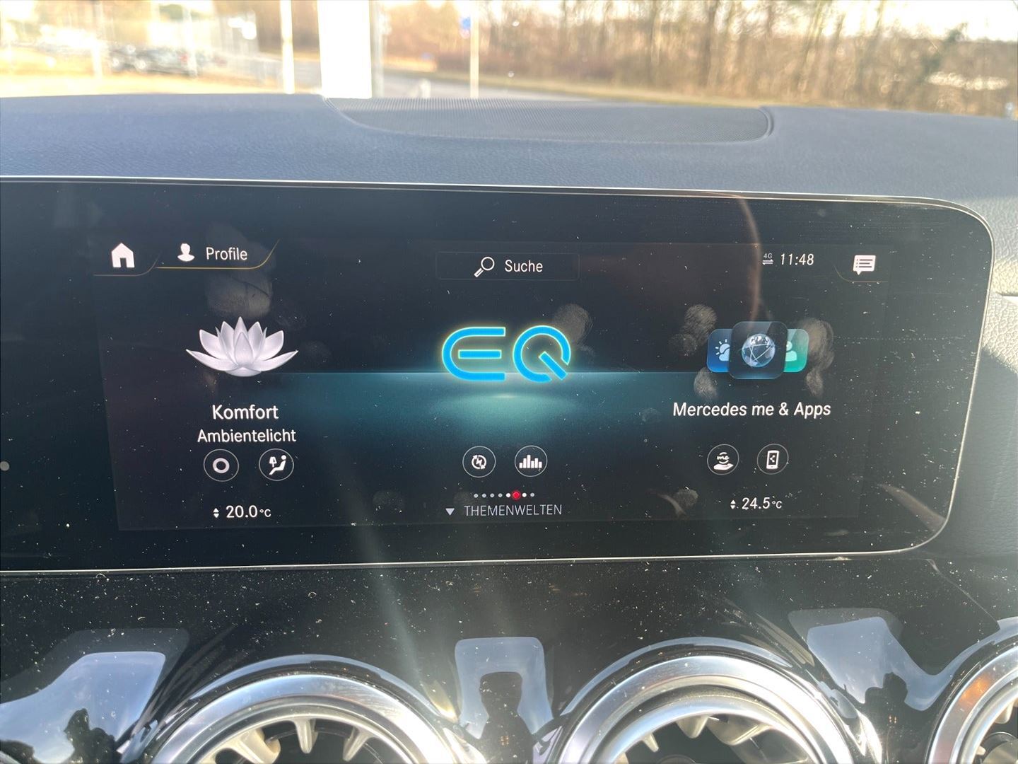 Hvid Mercedes EQB 250 fra 2023