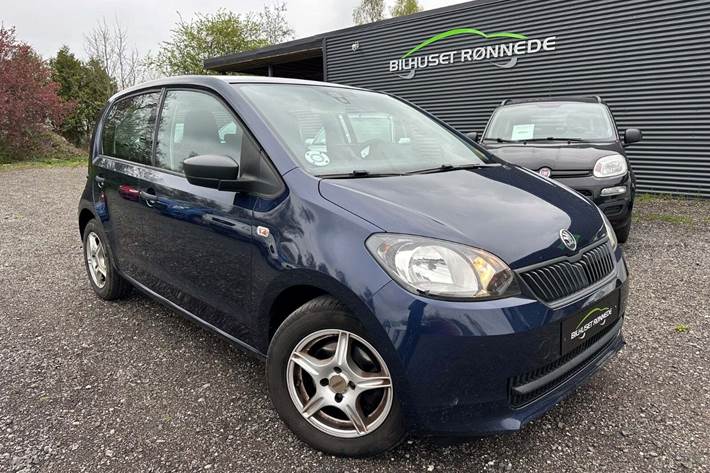 Blå Skoda Citigo fra 2013 set udefra