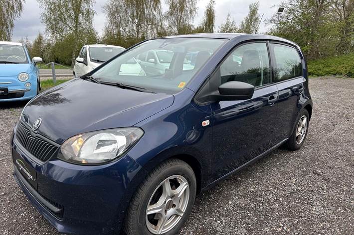 Blå Skoda Citigo fra 2013
