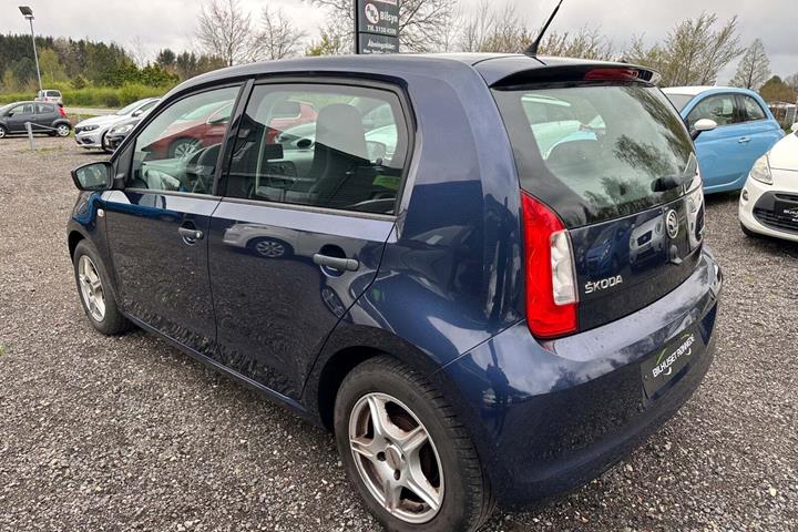 Blå Skoda Citigo fra 2013