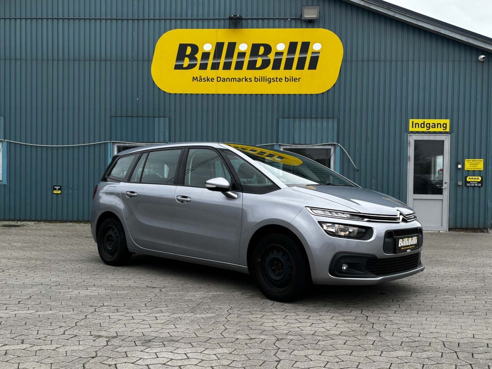 Grå Citroën Grand C4 Picasso fra 2018 set udefra