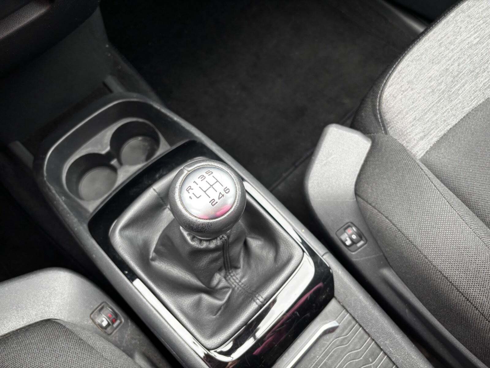 Grå Citroën Grand C4 Picasso fra 2018