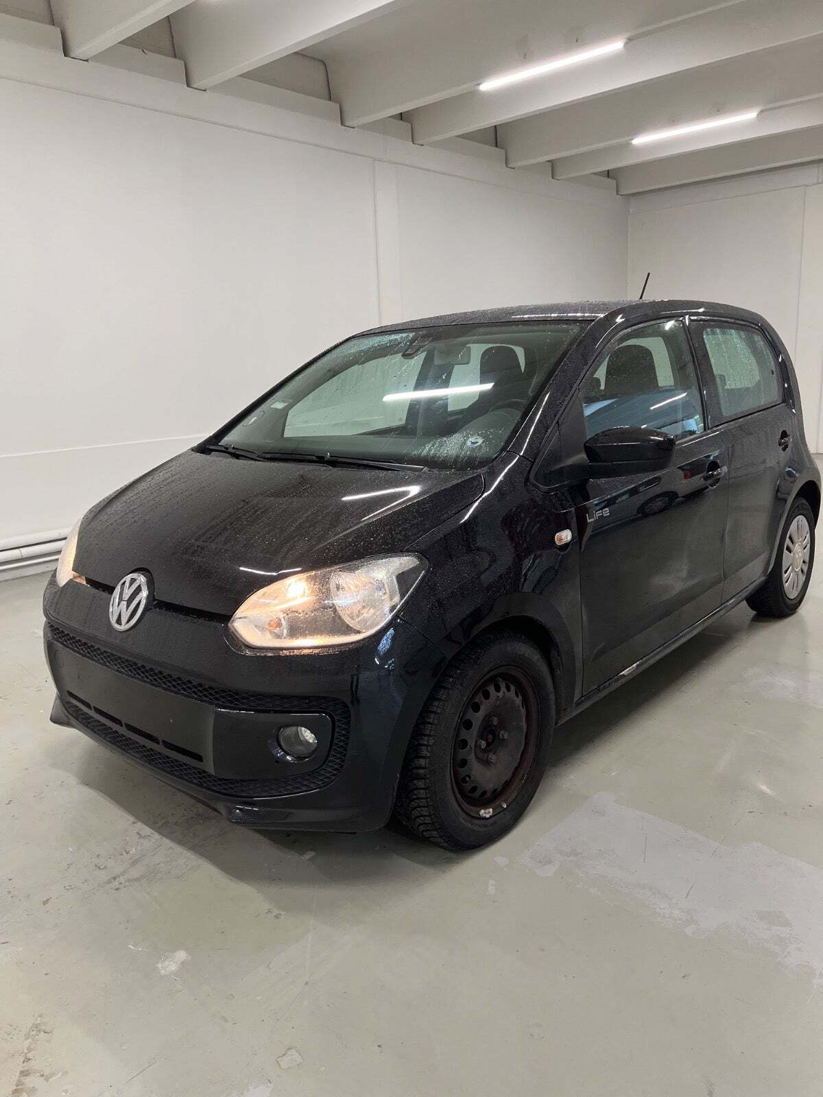 Sort VW UP! fra 2014