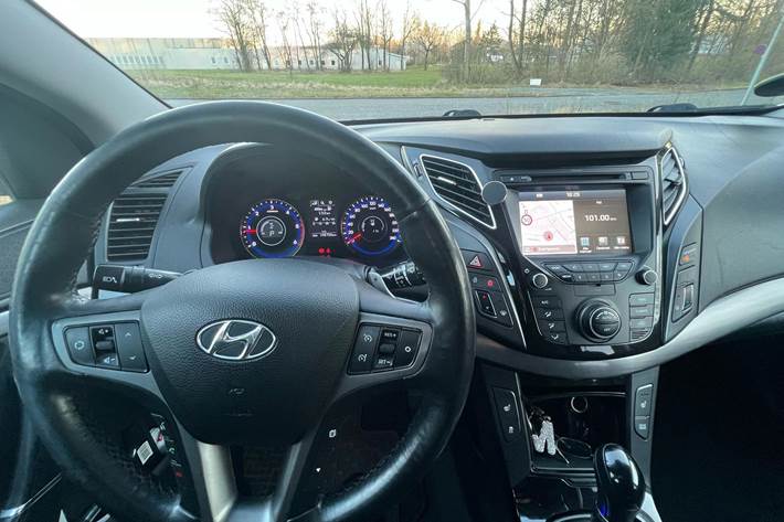 Hvid Hyundai i40 fra 2016