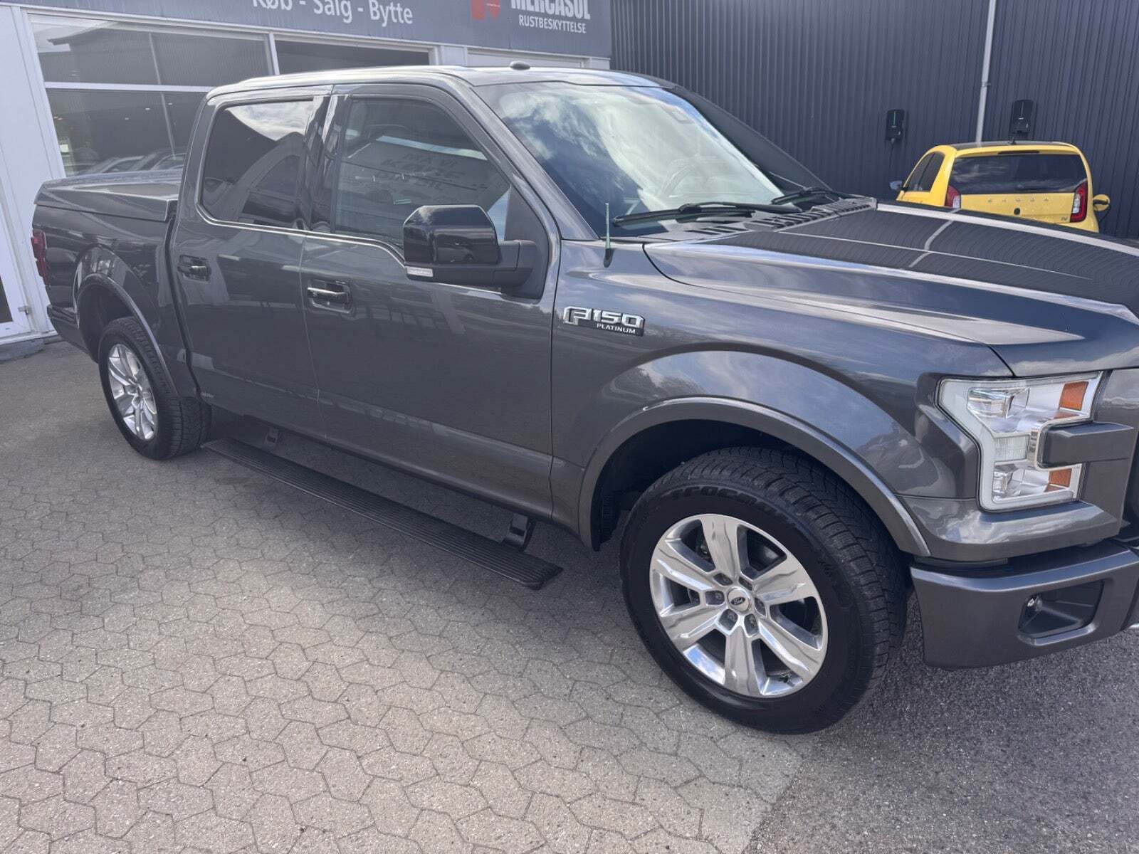 Hvid Ford F-150 fra 2016