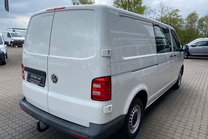 Hvid VW Transporter fra 2019