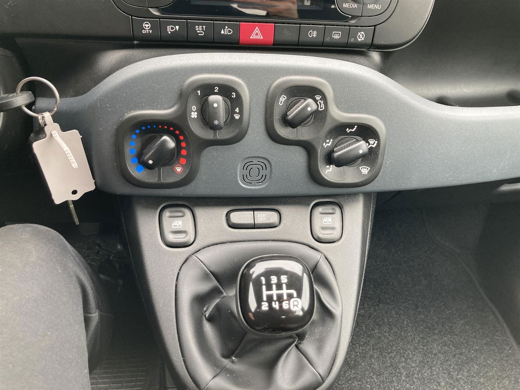 Hvid Fiat Panda fra 2020