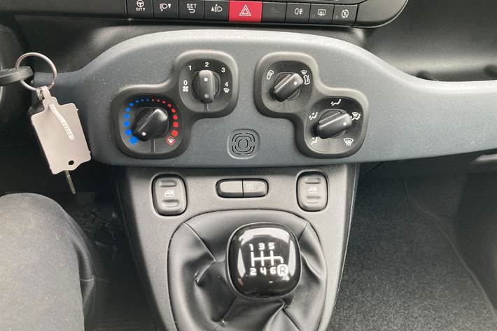 Hvid Fiat Panda fra 2020