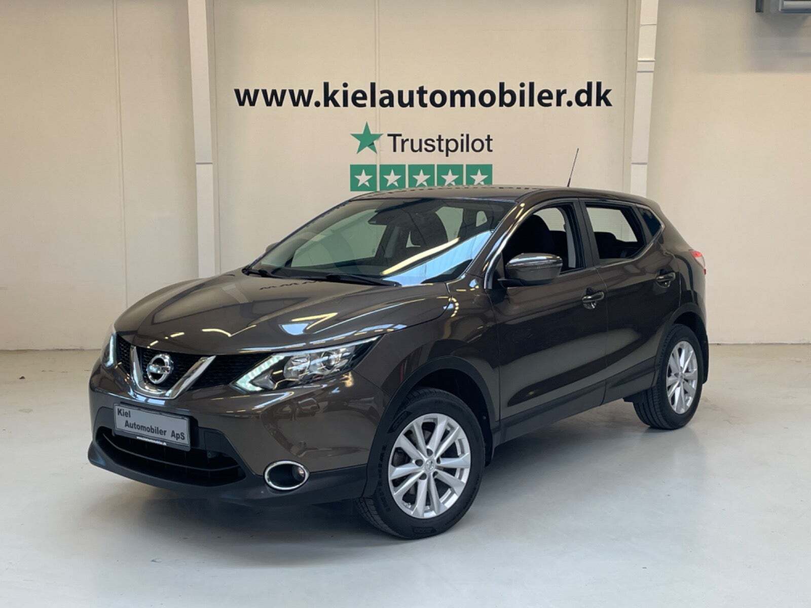 undefined Nissan Qashqai fra 2016 set udefra