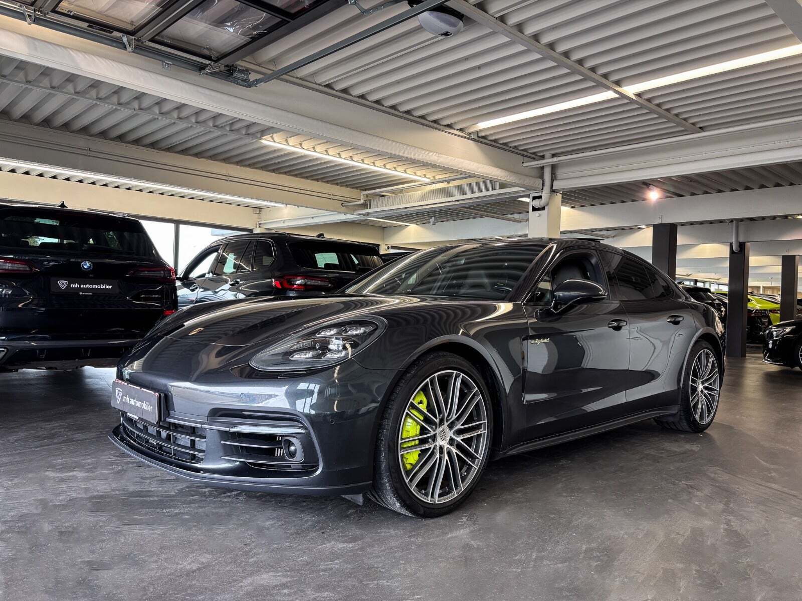 Porsche Panamera 4