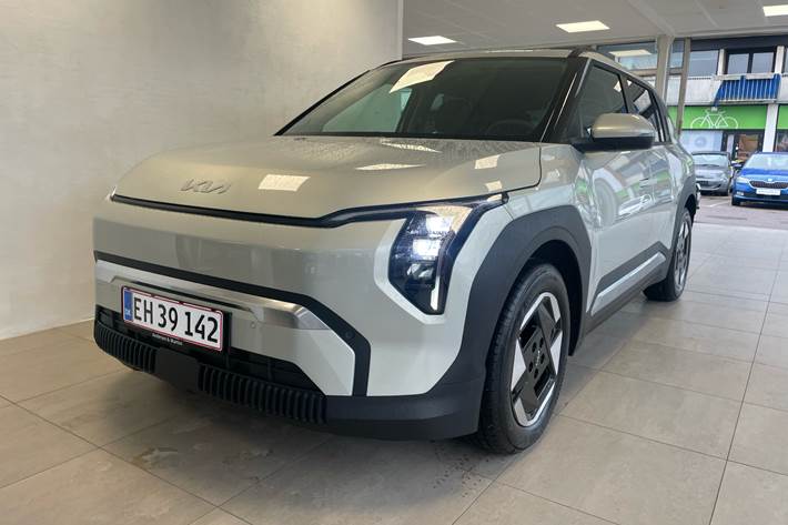 Grå Kia EV3 fra 2025 set udefra