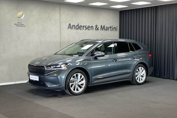 Grå Skoda Enyaq iV fra 2021 set udefra