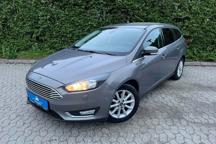 undefined Ford Focus fra 2015 set udefra
