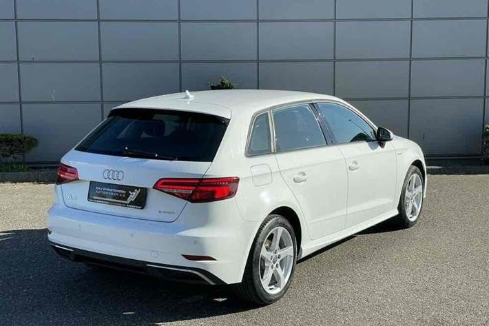 Hvid Audi A3 Sportback fra 2017