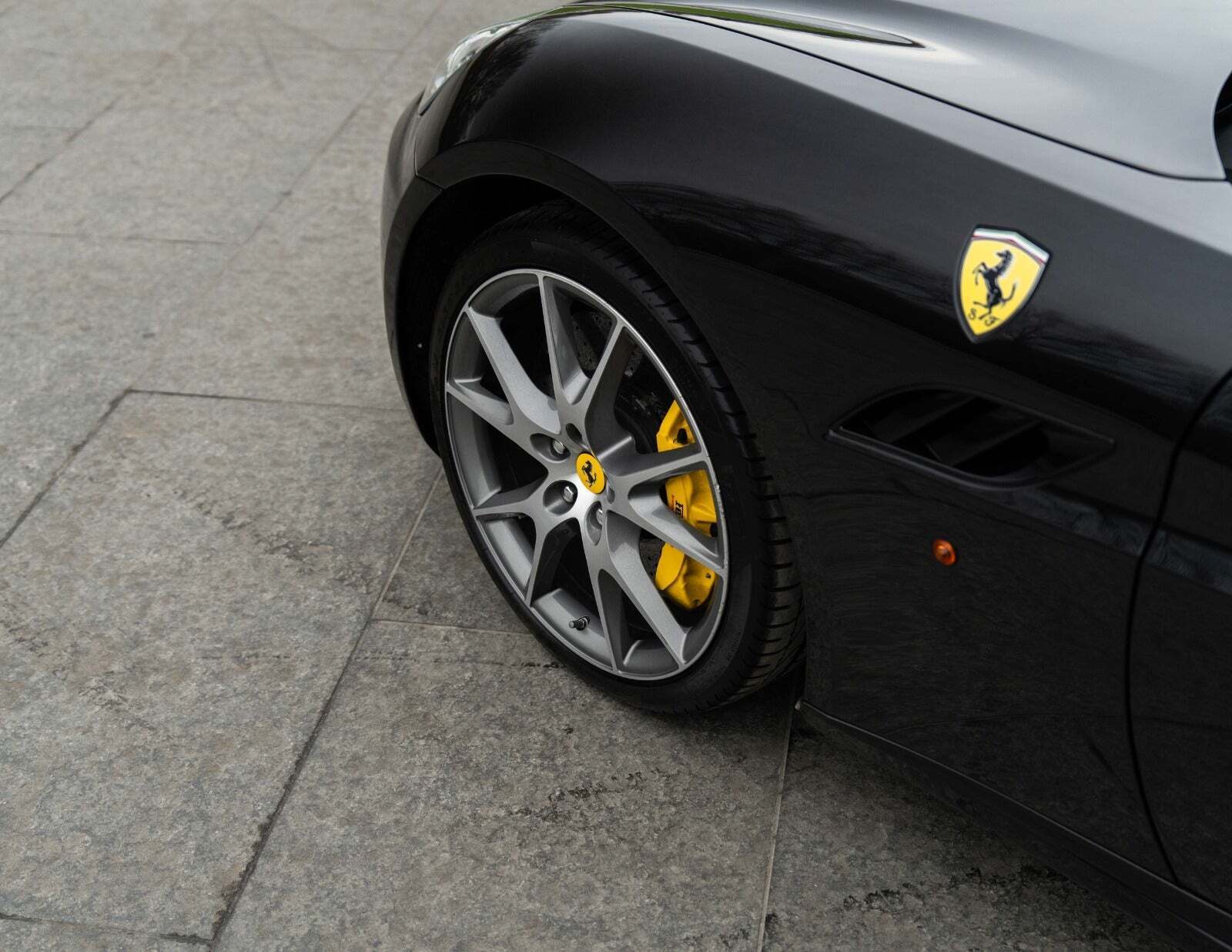 Ferrari California 30 4,3 F1