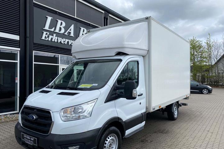 undefined Ford Transit 350 L3 Chassis fra 2021 set udefra