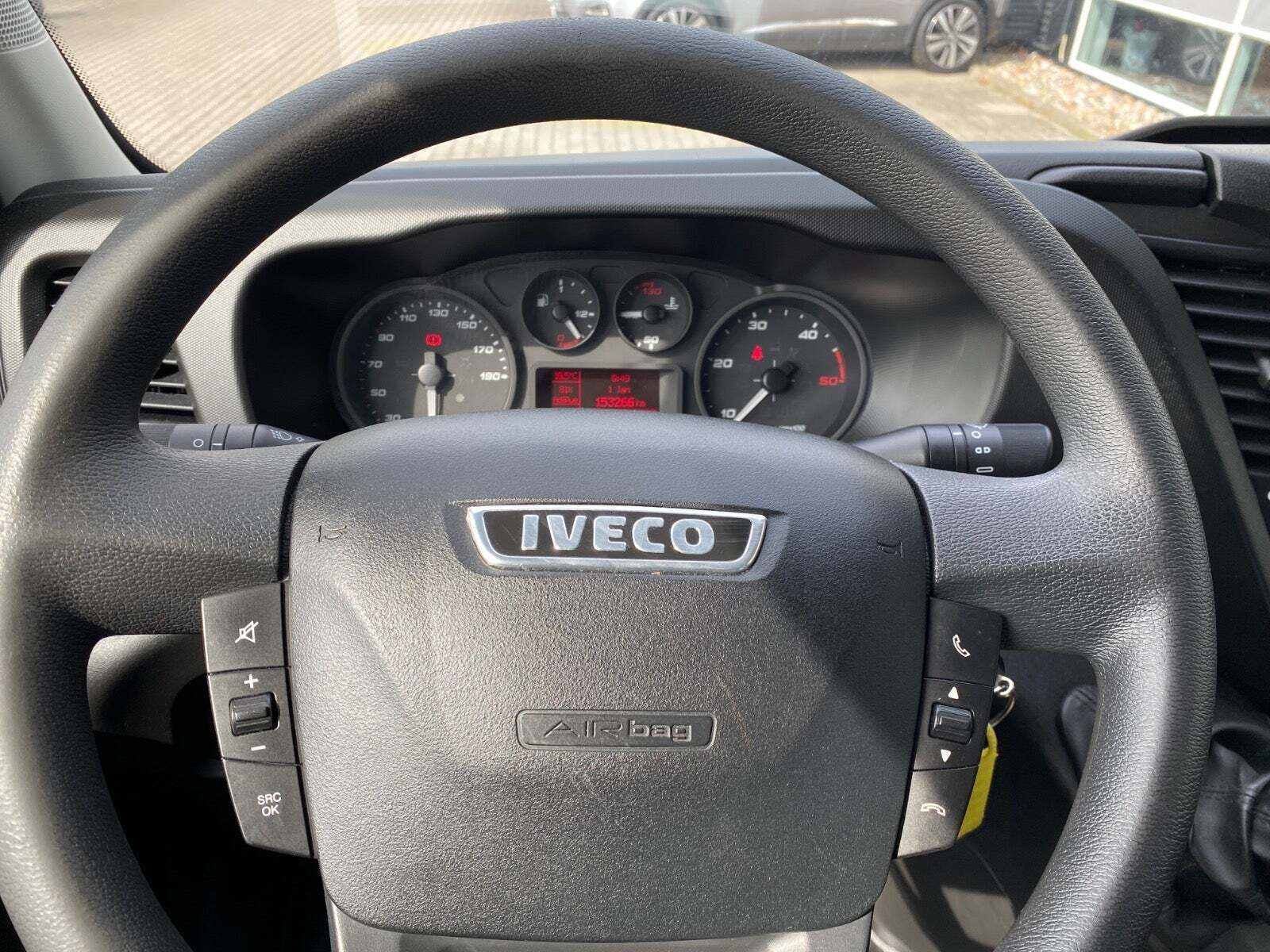 Iveco Daily 2,3 35S16 Alukasse m/lift