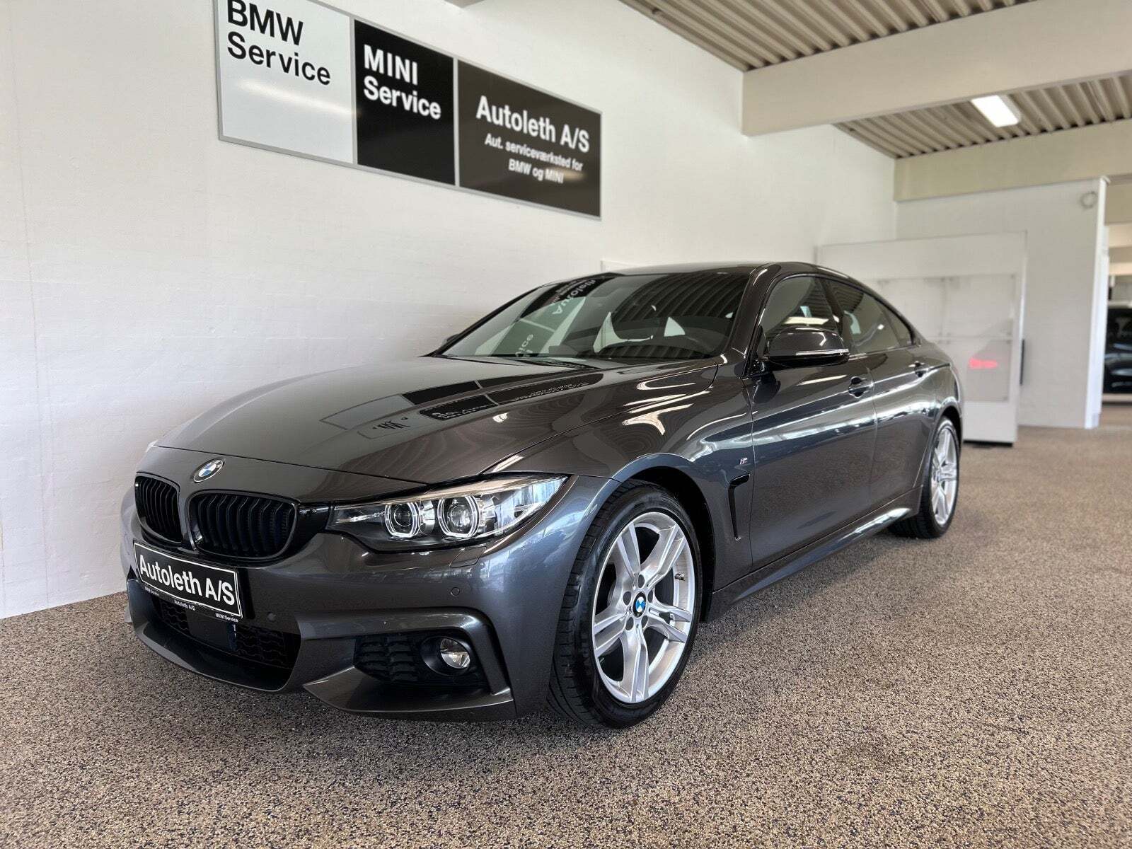 Grå BMW 420d fra 2020 set udefra