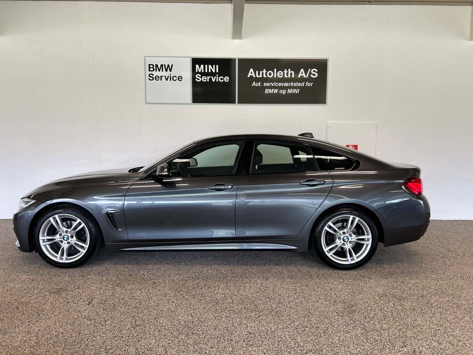 Grå BMW 420d fra 2020
