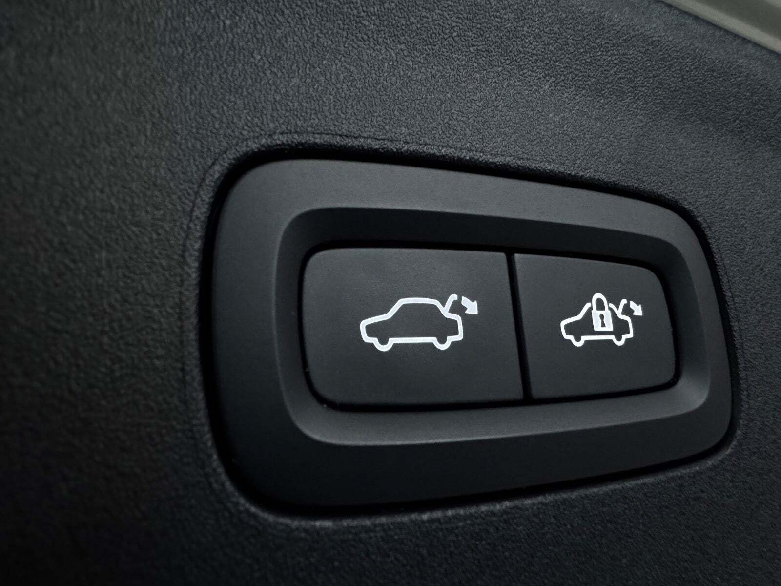 Hvid Polestar 2 fra 2023