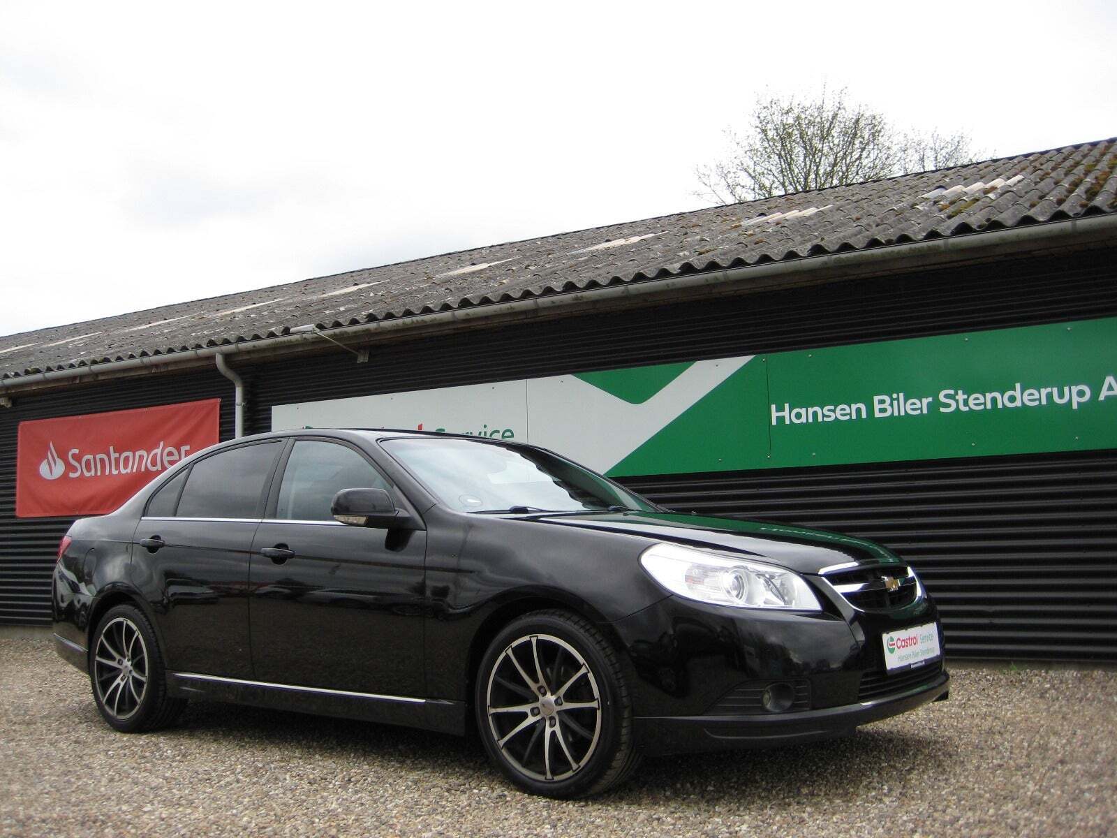 Sort Chevrolet Epica fra 2010 set udefra