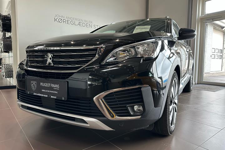 Sort Peugeot 5008 fra 2018