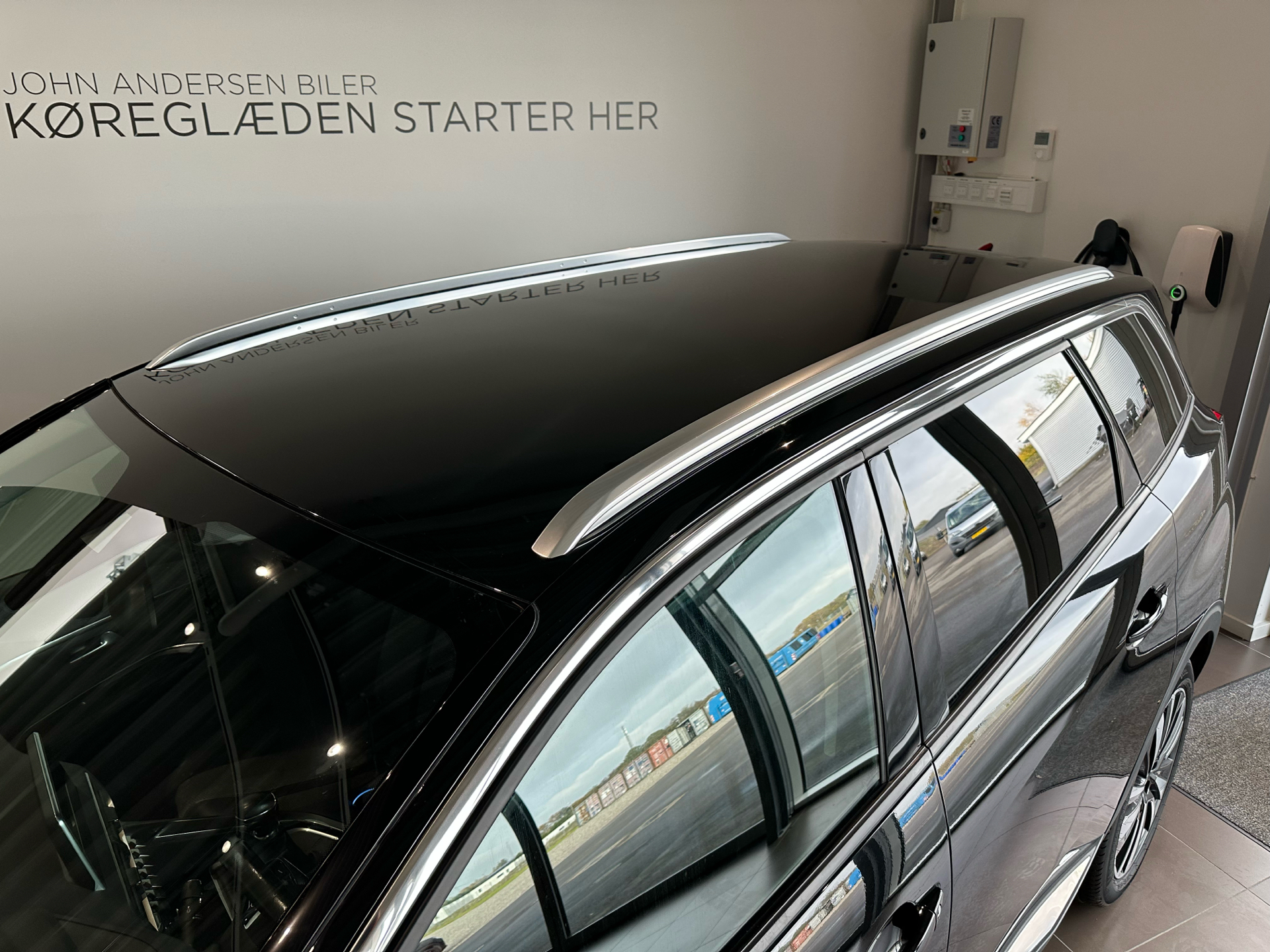 Sort Peugeot 5008 fra 2018