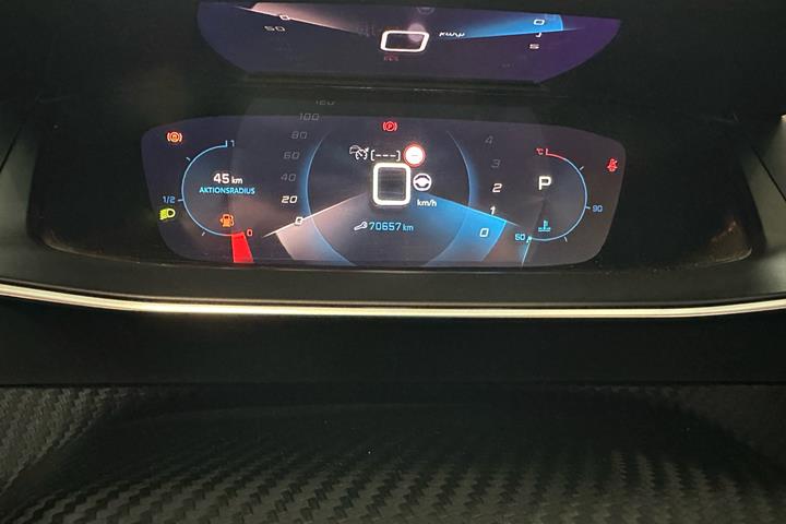 Sort Peugeot 2008 fra 2021