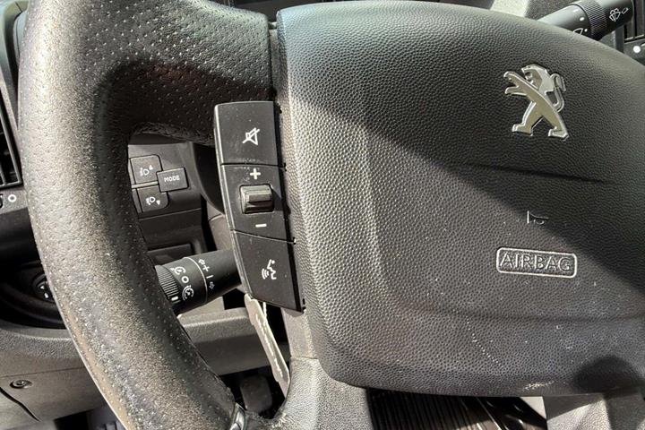undefined Peugeot Boxer 333 fra 2022