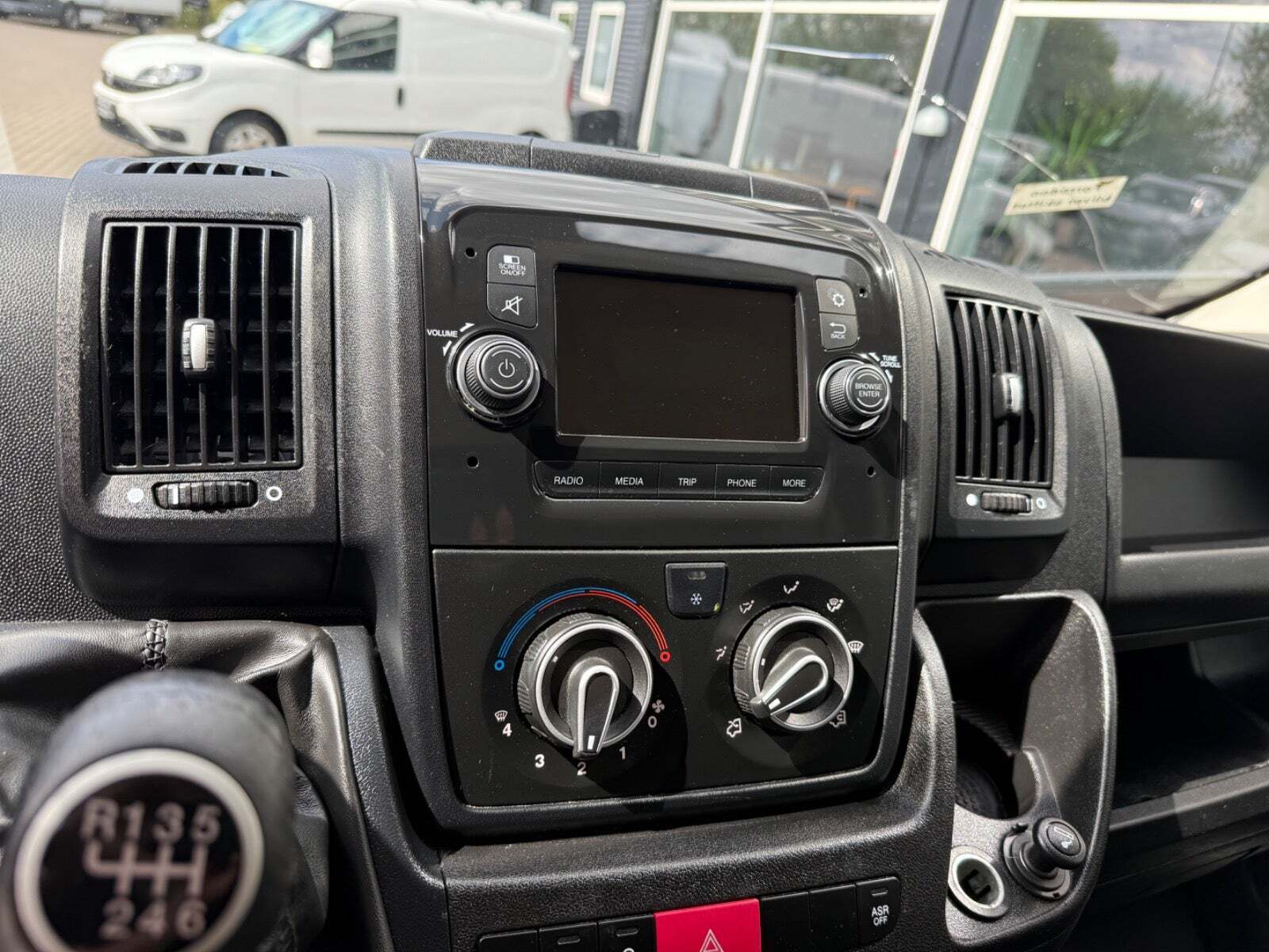 undefined Peugeot Boxer 333 fra 2022