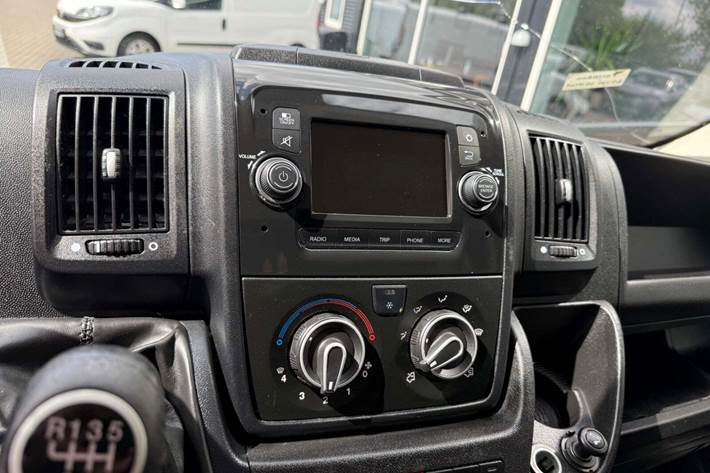 undefined Peugeot Boxer 333 fra 2022