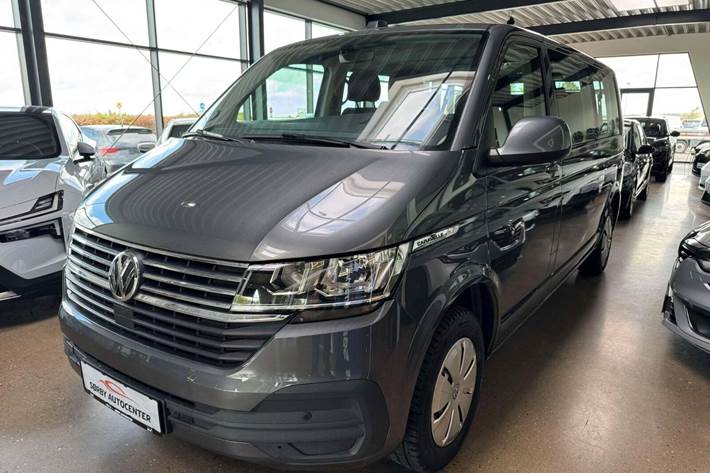 undefined VW Caravelle fra 2021 set udefra