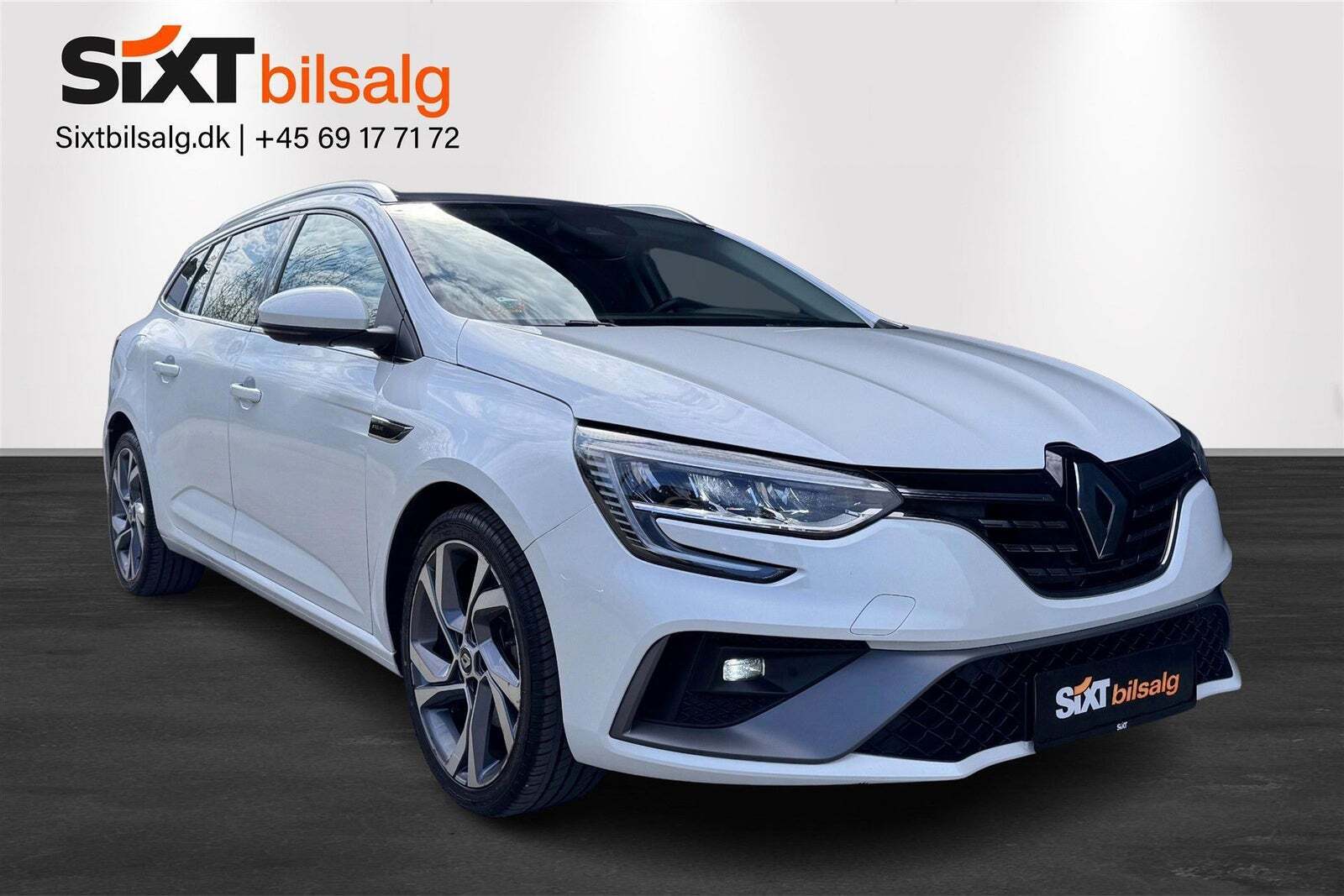 Hvid Renault Megane IV fra 2021 set udefra