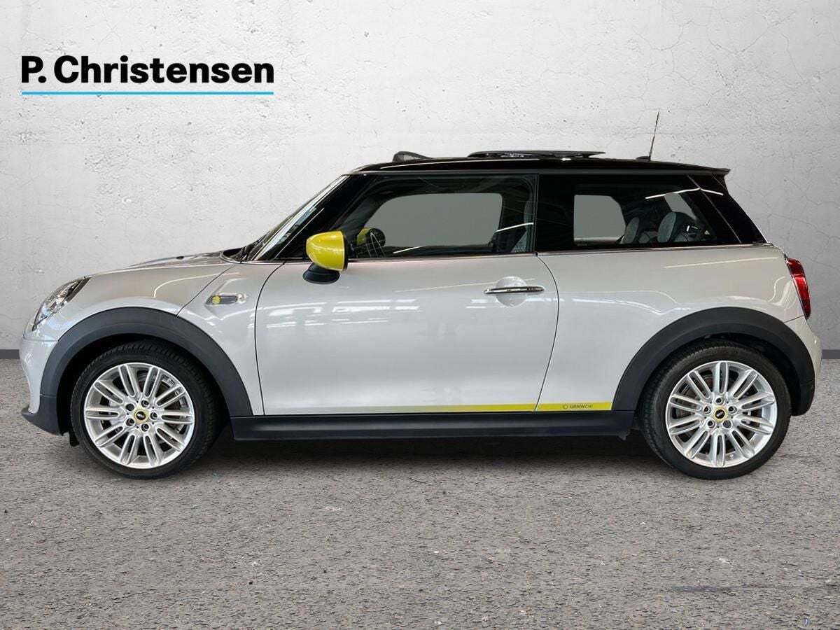 Sølv Mini Cooper SE fra 2021