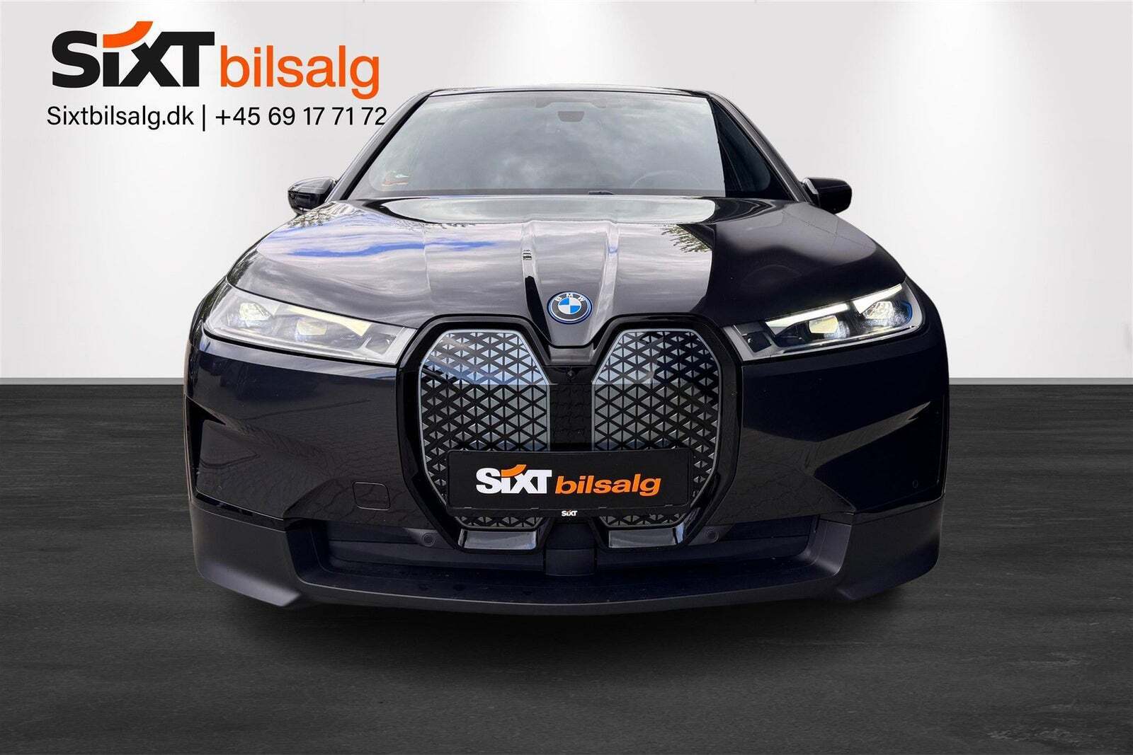 BMW iX xDrive40 Fully Charged