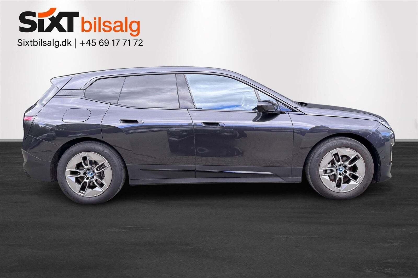 BMW iX xDrive40 Fully Charged