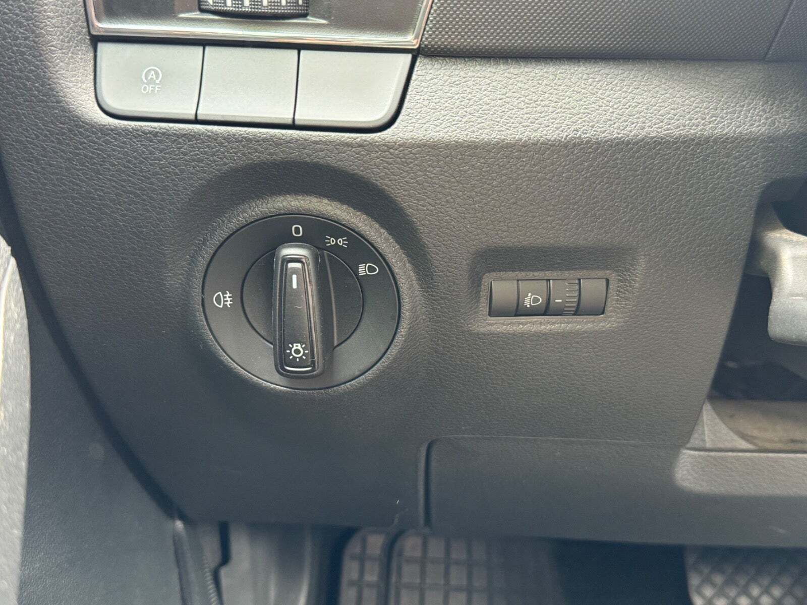 Sort Skoda Fabia fra 2016