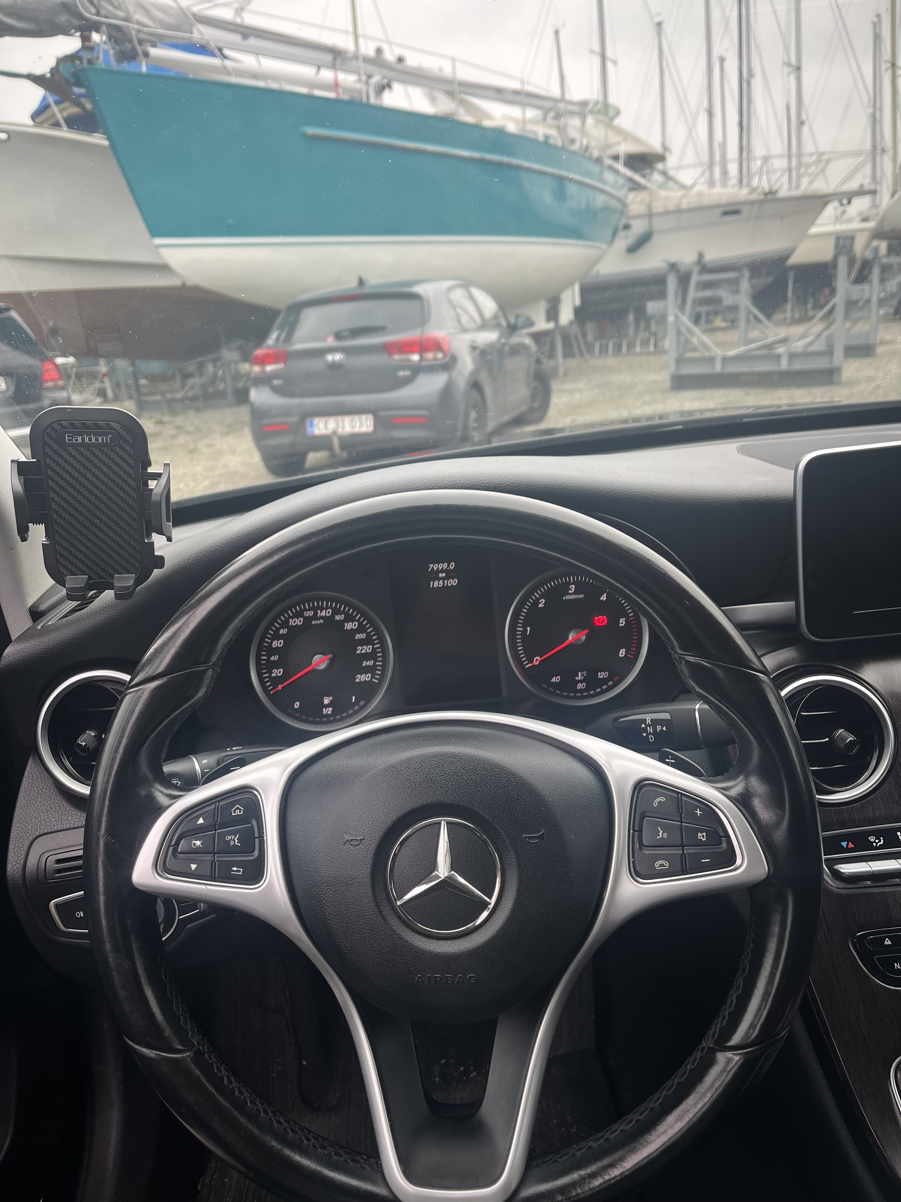 Sort Mercedes C-Klasse fra 2015