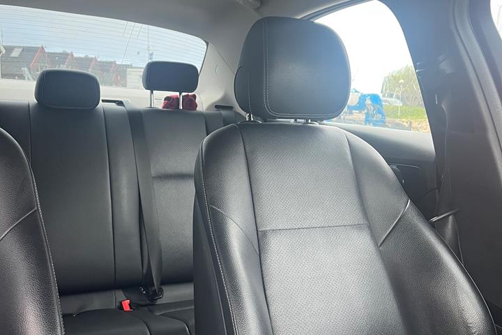 Sort Mercedes C-Klasse fra 2015