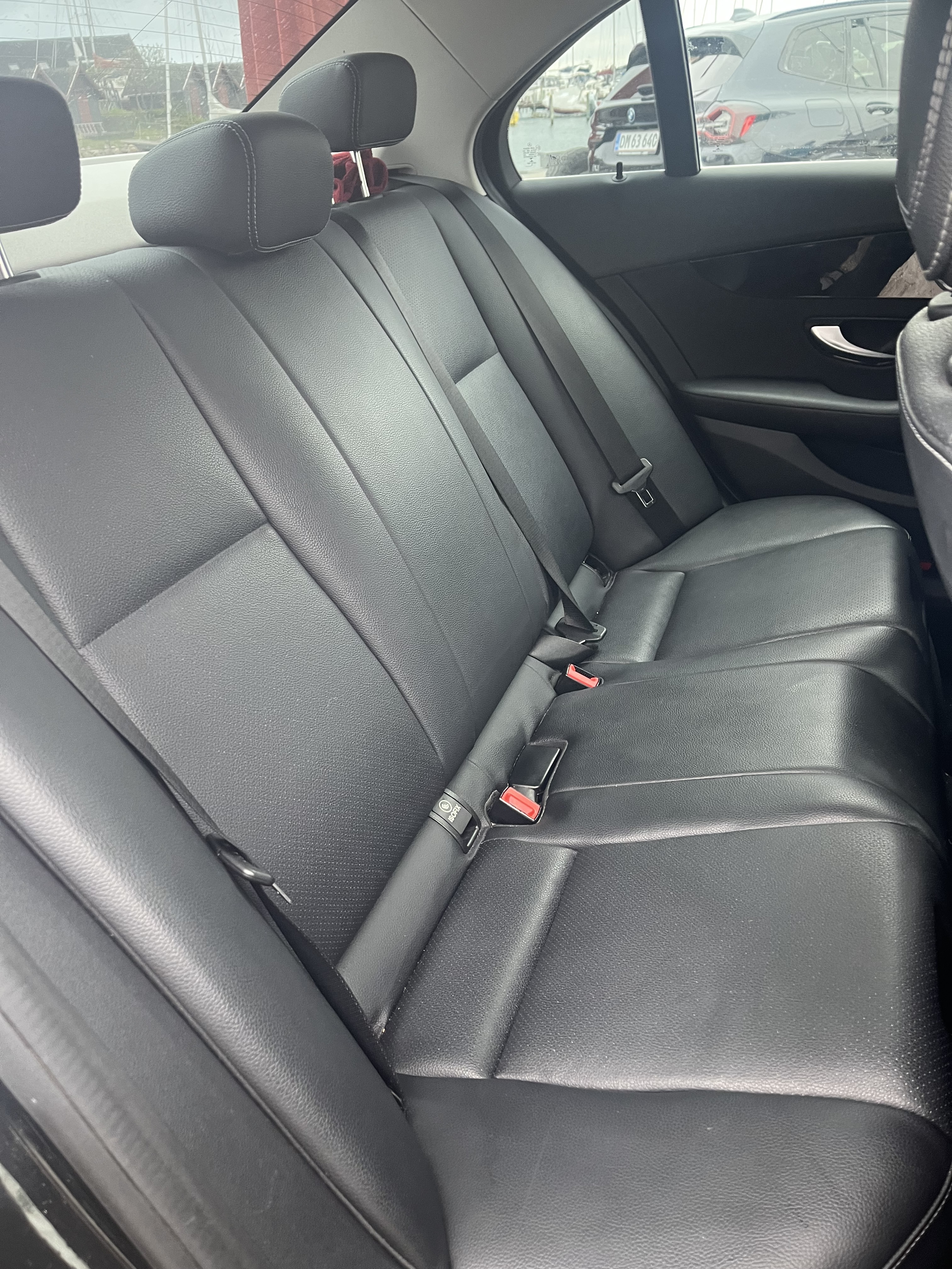 Sort Mercedes C-Klasse fra 2015