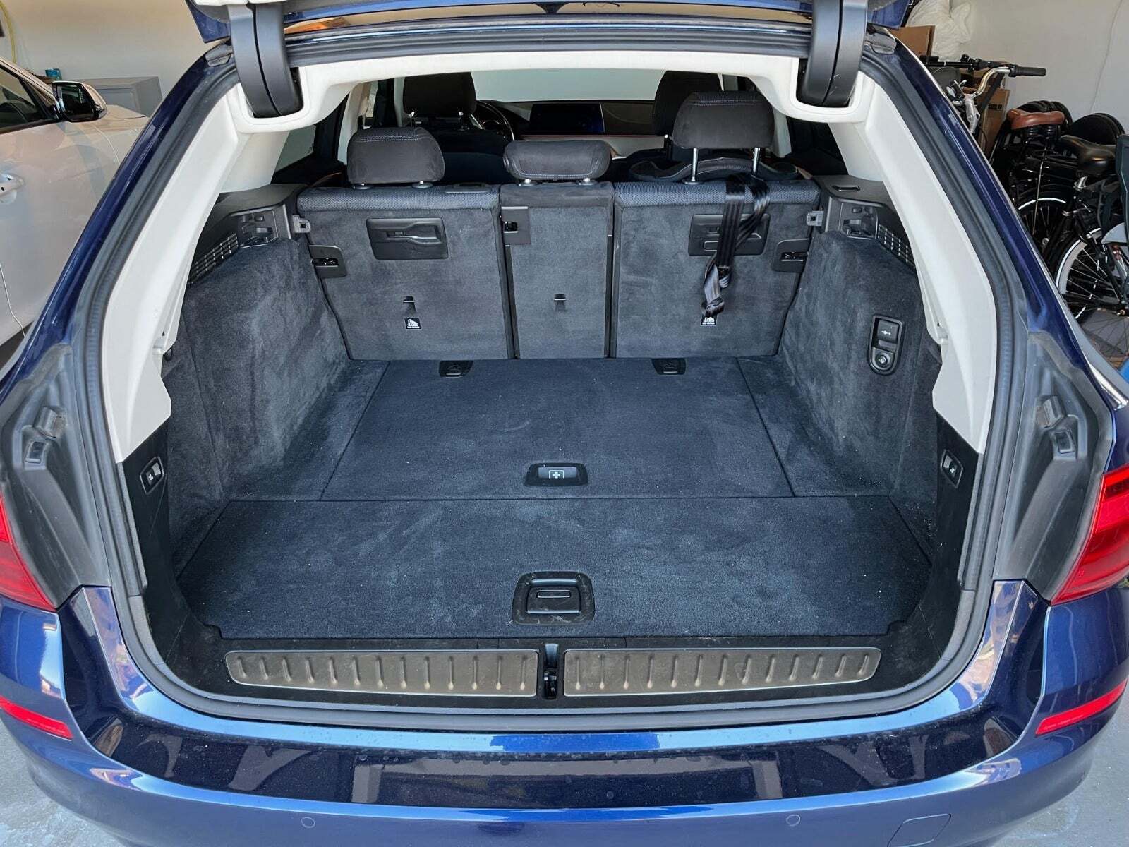 Sort BMW 520i fra 2018