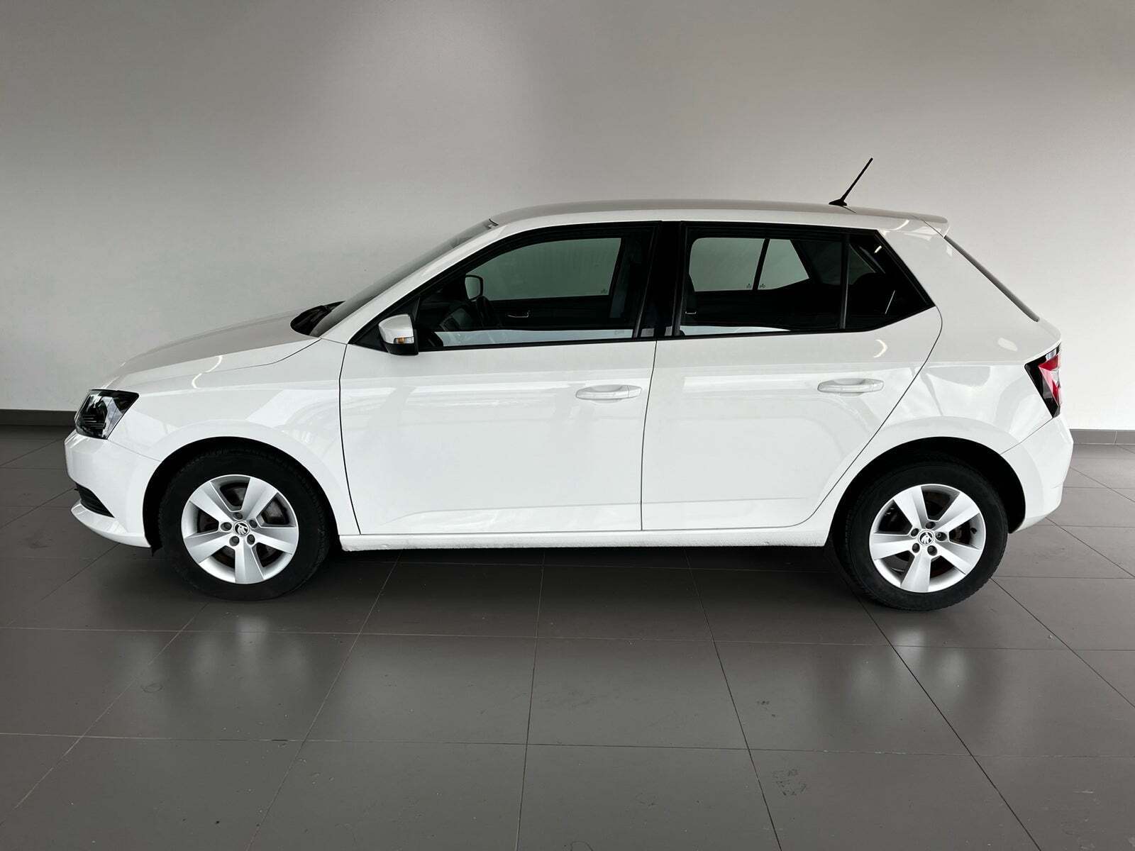 Hvid Skoda Fabia fra 2018