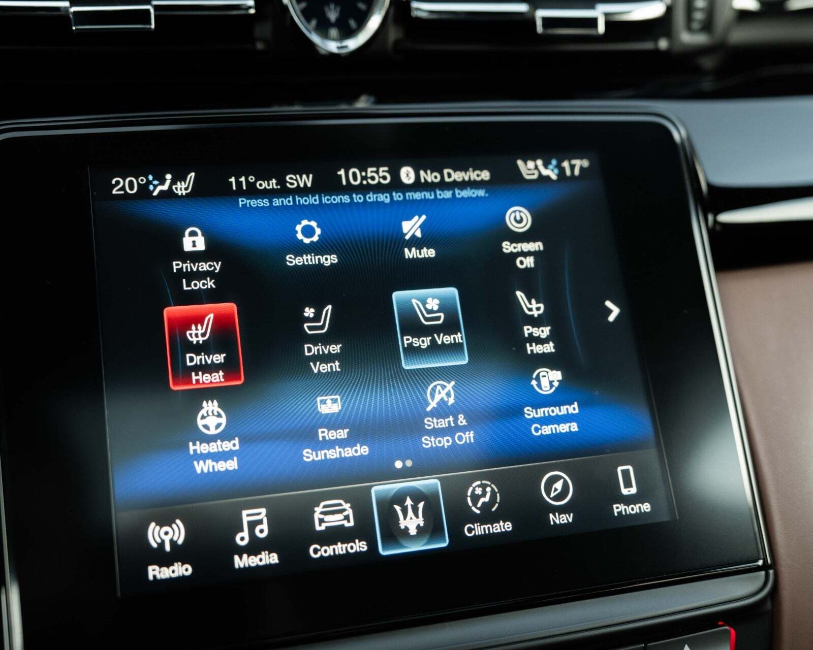 Blå Maserati Quattroporte fra 2019