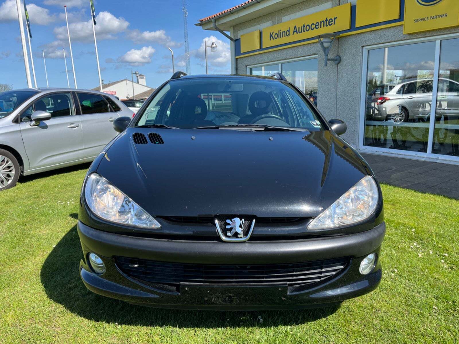 Sort Peugeot 206 fra 2003