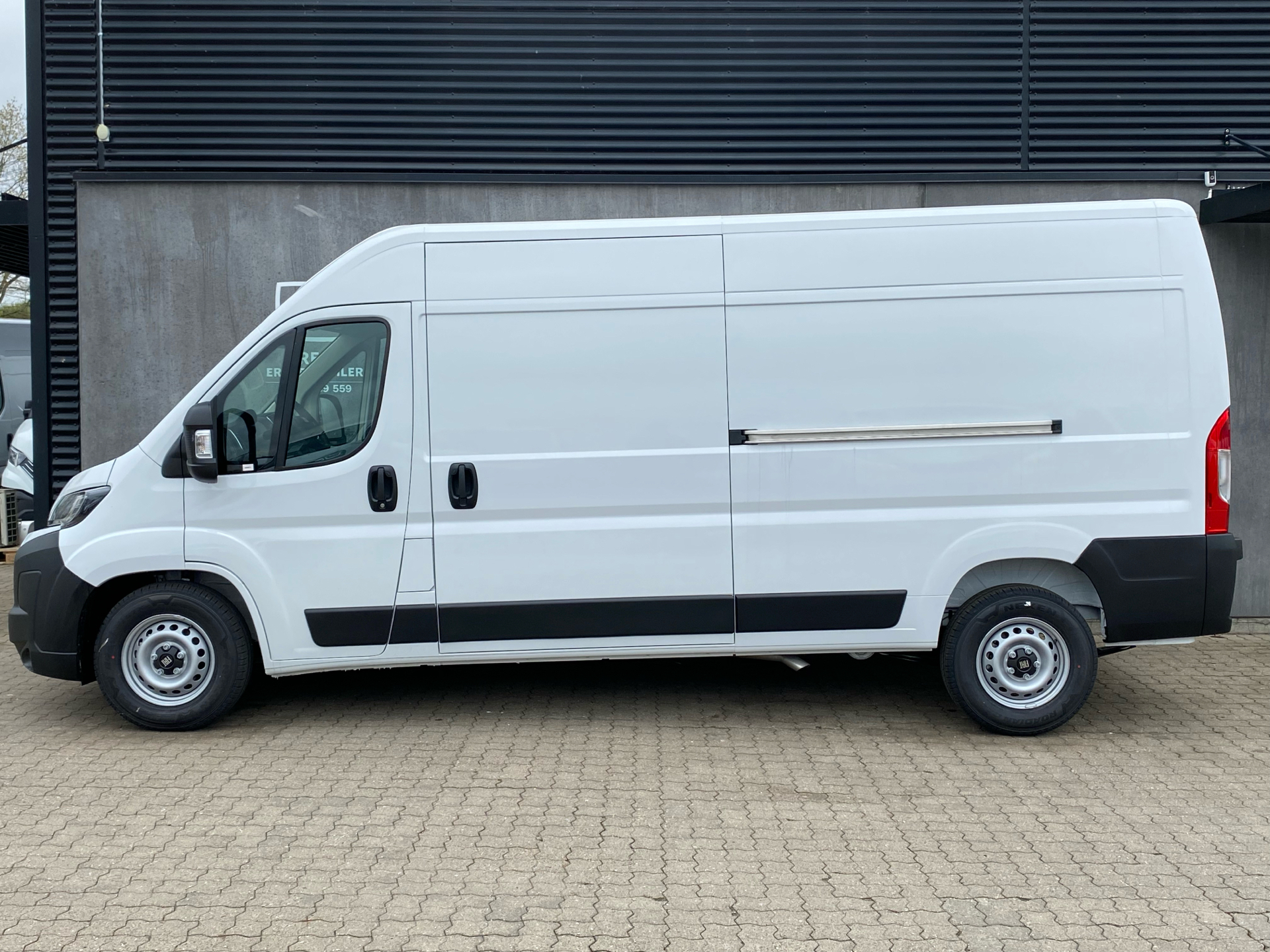 Fiat Ducato 2,2 35M L3H2 Multijet Pro 180HK Van 9g Aut.